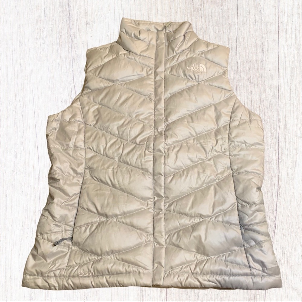 The North Face 550 Silver Puffer Vest Medium